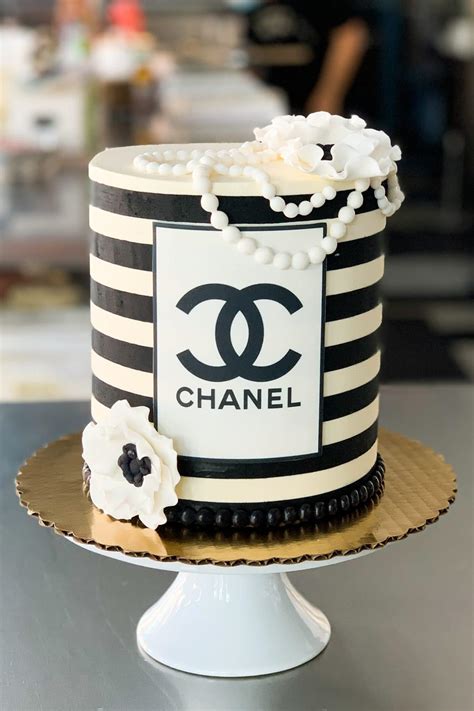 easy chanel cake recipes.